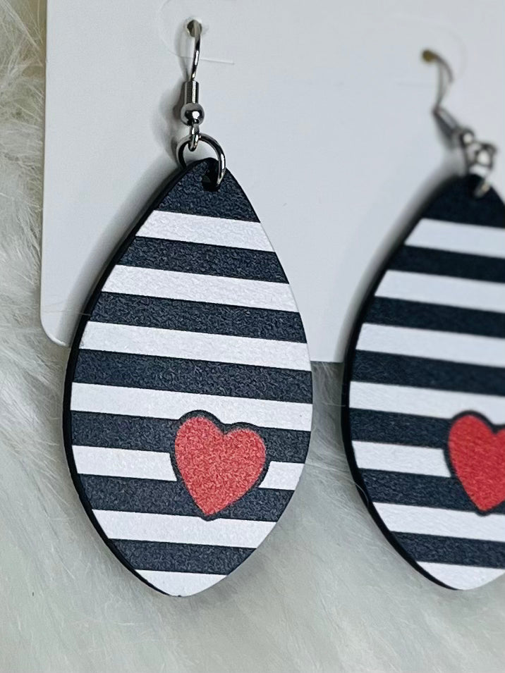 Stripped Heart earrings